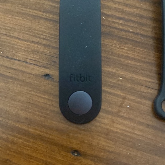 Fitbit Inspire 2 branded straps - Picture 2 of 4